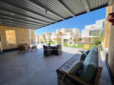 شاليه فاخر مع حمام سباحة خاص للايجار في سيشيل