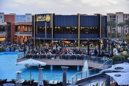 Shop for rent in Al-Rehab, Eastern Market, East Court area, next to Ibn Al-Sham, a beautiful view of the fountain