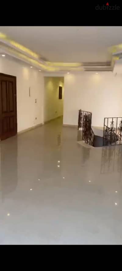 Duplex for residential rent with a private entrance in Al-Narges villas