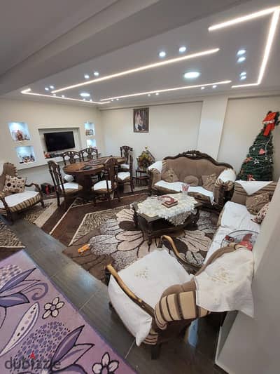 شقة للبيع ٢٤٠ متر على شارع على هيبة الرئيسي ٣ غرف رسبسن اربع قطع اتنين حمام