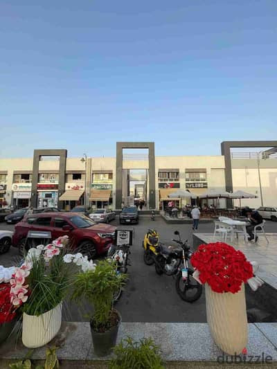 For sale, a shop for blocks in the first Madinaty in Kraft Zone Mix Food