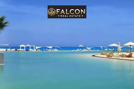 Own a chalet with a 35% discount if you pay in cash. First row on the lagoon, next to Marina, minutes from all services.