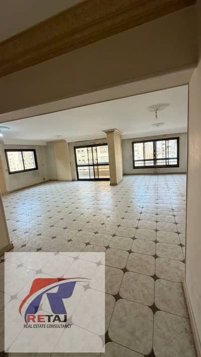 Registered apartment for sale, 230 sq m, in a prime location parallel to Abbas El Akkad Street, Nasr City.