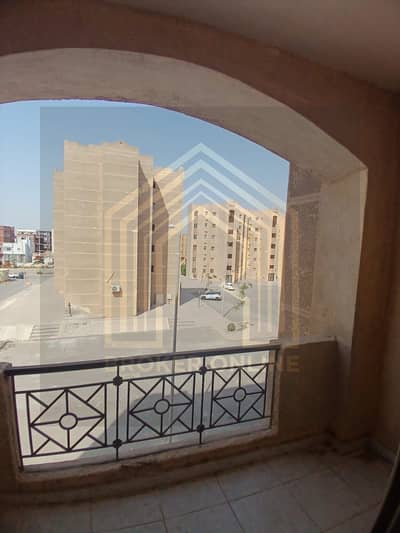 For rent, an apartment in October Gardens [October Victory Towers] first residence - on Zewail Street for 4000 EGP per month