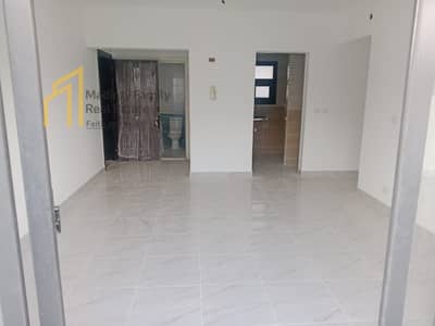 For rent, an apartment of 100 meters, first occupancy, b15, next to phase services directly, Mahmoud Al-Far, the pharmacy, and others