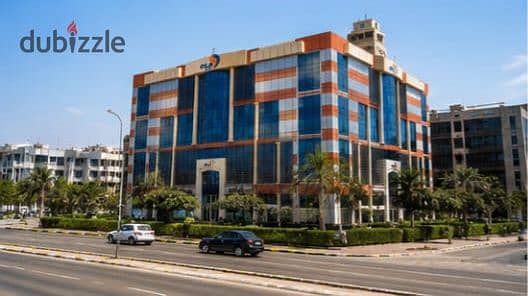 مقر اداري للايجار كامل التشطيب  جاهز للاستلام والتشغيل الفورى  10 مواقف سيارات مساحه 1500متر OLA فى التجمع الخامس مناسب للشركات الكبرى بنضام تعاقد مرن