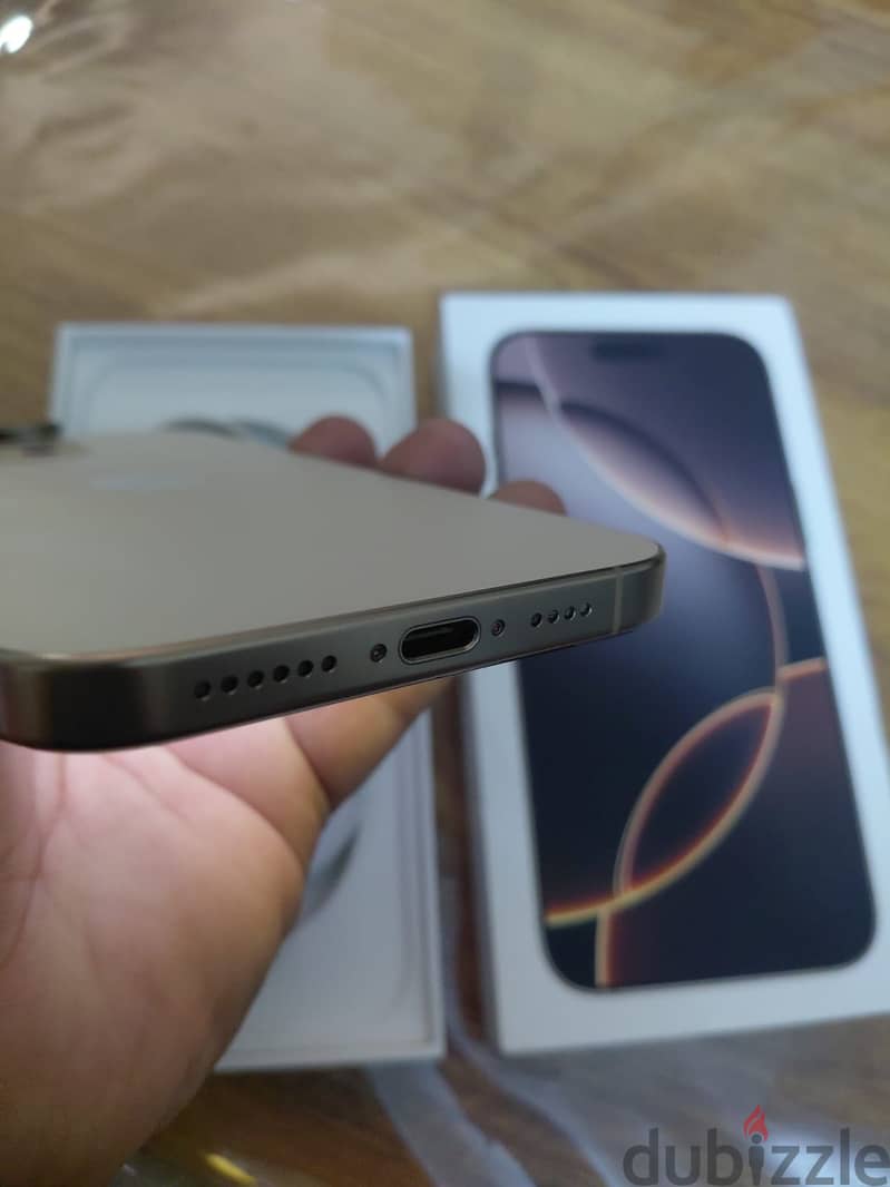 Apple - iPhone 16 Pro Max 7