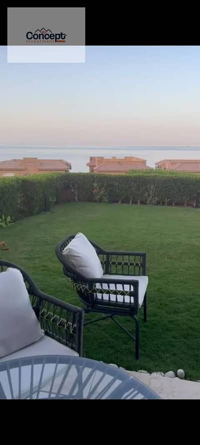 شاليه أرضي فاخر مفروش بالكامل مطل على البحر وحمام السباحة - في تلال السخنة