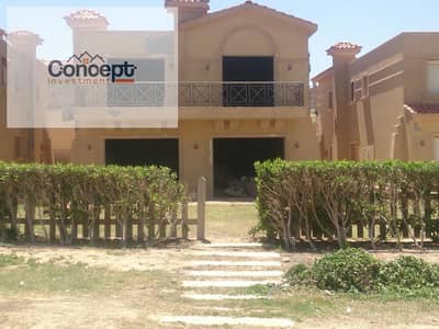للبيع فيلا مميزه صف أول على البحر في توباز - العين السخنة