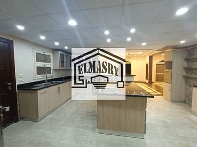 فيلا بحمام سباحه وجاكوزي للايجار القانون في أميز موقع بالرحاب هيلز El-Rehab City new cairo نموذج M