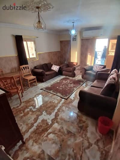 For sale: a second-hand unit in Gamal Abdel Nasser Main Street, heading toward Victoria. 3 bedrooms and a living room; all utilities included. 17th fl