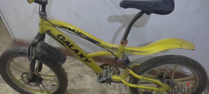 عجله بي ام اكس bmx  بحاله ممتازه وبكامل مكوناتها