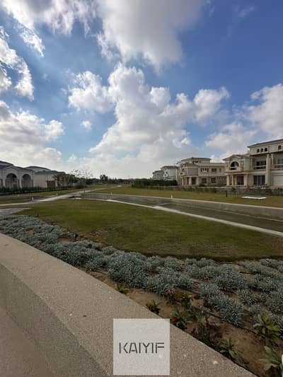 اي فيلا جاردن للبيع في ماونتن فيو هايد بارك  Mountain View Hyde Park  تشطيب كامل موقع مميز حديقة خاصة جاهزة للسكن بالقرب من الخدمات والطرق الرئيسية