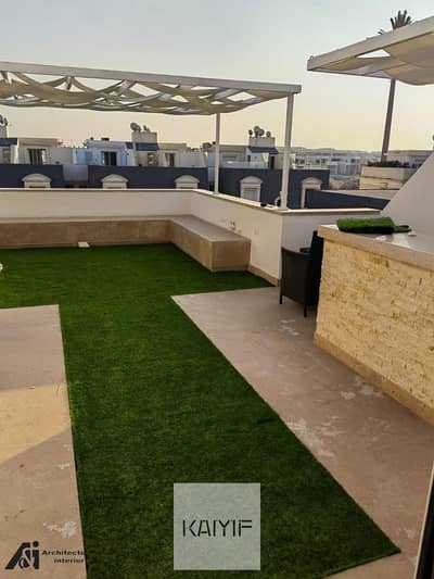 Ultra Super Lux Penthouse for Sale in Mountain View Hyde Park with spacious roof, stunning view, and prime location.