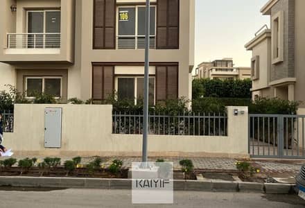 فيلا مستقلة للإيجار في Cairo Festival City  مطبخ مجهز بالكامل مكيفة بالكامل  5  غرف موقع مميز داخل الكمبوند مساحات واسعة وتشطيب راقي