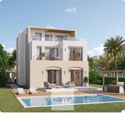 Standalone Villa for Sale in City Gate Sapphire inside a prestigious compound with a prime location, spacious layout, semi-finished, and an attractive