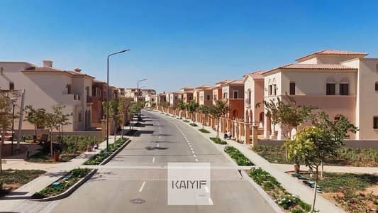 تاون هاوس كورنر للبيع في سيتي جيت القاهرة الجديدة City Gate New Cairo مساحة مميزة نصف تشطيب في موقع مميز داخل الكمبوند