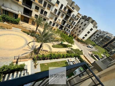 شقة فاخرة مفروشة للإيجار في ايستاون Eastown بموقع مميز مكيفة بالكامل وتصميم واسع في القاهرة الجديدة