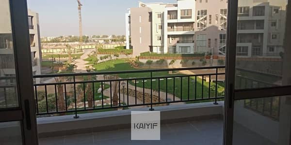 شقة للإيجار في كايرو فيستيفال سيتي Cairo Festival City مطبخ مجهز بالكامل موقع مميز جاهزة للسكن الفوري