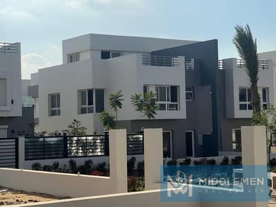 twin house prime location view land scape fully finished under market price hyde park new cairo