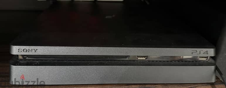 PS4 slim