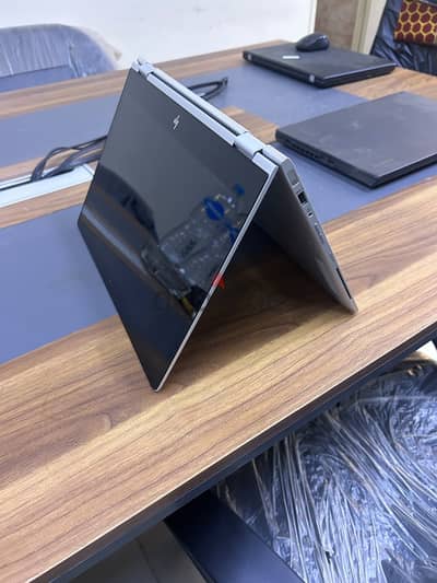 لابتوب hp العلامه الجديده بيزنس بشاشة تاتش360° ورام 16 جيجا بسعر 13,50