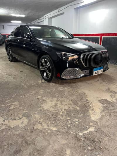 مرسيدس ٢٠٢٢ للايجار بسائق او بدون - Mercedes E300 2022 For Rent