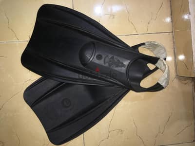 storm fin mega dolphin ( D ) size