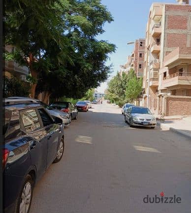 شقة للإيجار في الحي الثالث اكتوبر خلف معهد التكنولوجيـا