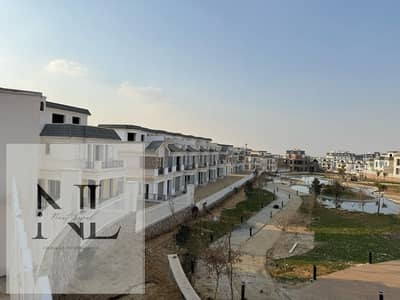 فرصتك تمتلك تاون هاوس كورنر في ماونتن فيو آي سيتي – مرحلة ام في 3، مساحة 266م + جاردن 160م، 3 غرف، 3 حمام، نص تشطيب