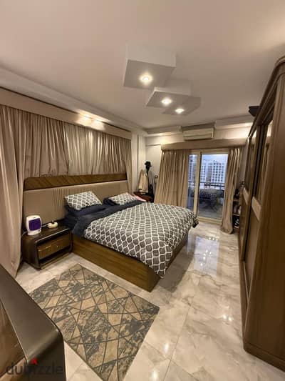 100m furnished, air-conditioned, Sidi Bishr, Mahrousa, 3 rooms, reception, floor 2, stairs