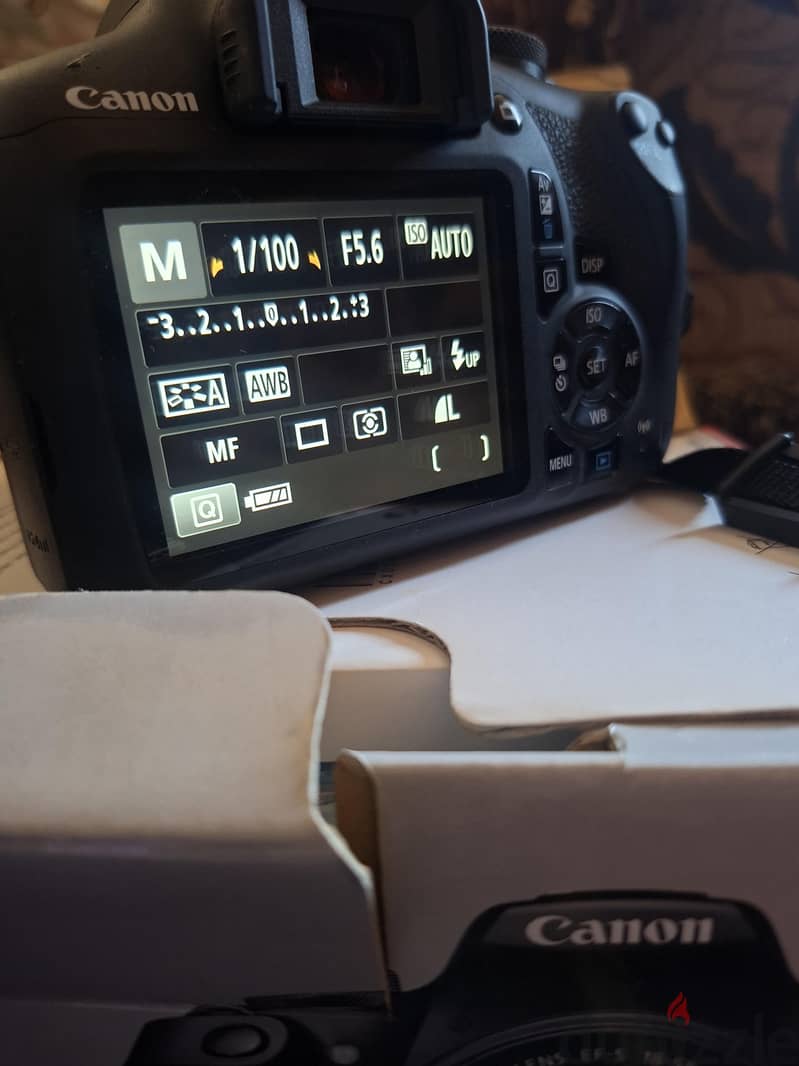 canon 2000d 5