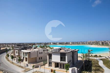 فيو البحر استلام فوري شاليه متشطب ومفروش بالكامل للبيع في سوان ليك حسن علام الساحل الشمالي