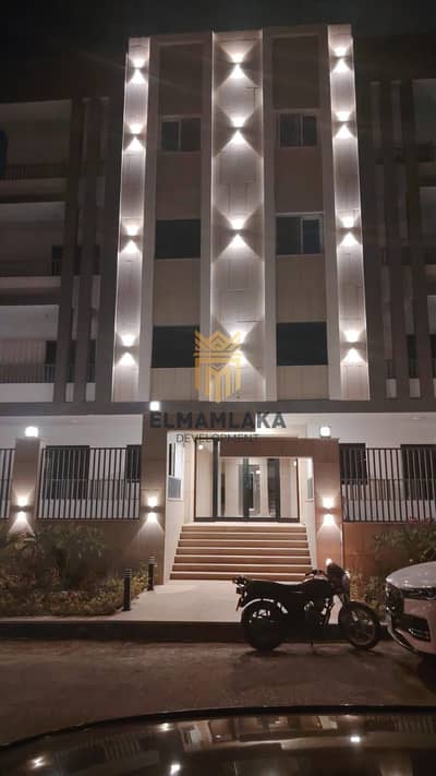 For sale apartment 250m in Al-Hay 8 Zayed near Saudi and Al-Mohandessin Gardens