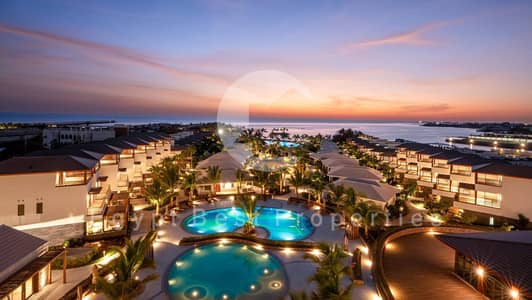 Own a luxurious 3-bedroom chalet in Silver Sands, with stunning views of the crystal lagoons and an exceptional coastal lifestyle in the heart of Sidi