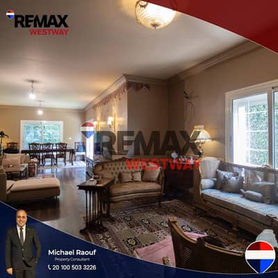 For Sale I Villa Ground with Garden Mountain View Chillout Park – 6 October