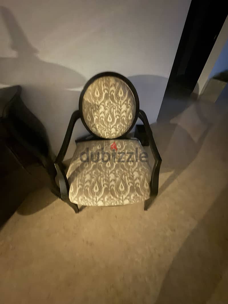 2 chairs 1