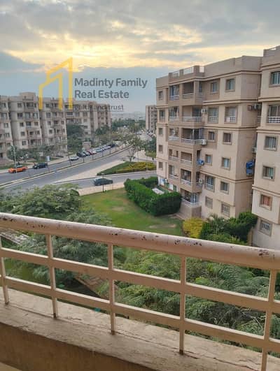 Apartment for rent in Madinaty 103m b6 with open view garden and street