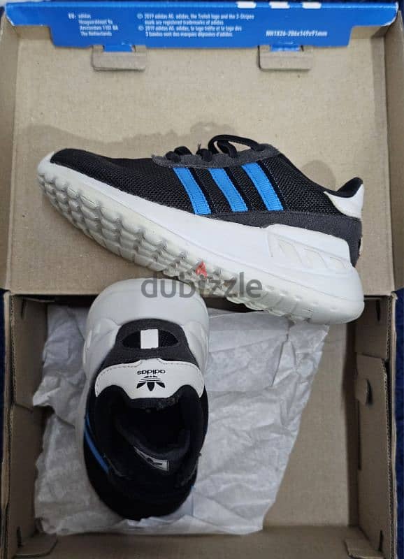 كوتشي ADIDAS 3