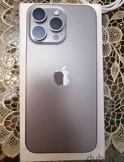 Iphone 15 pro max like new