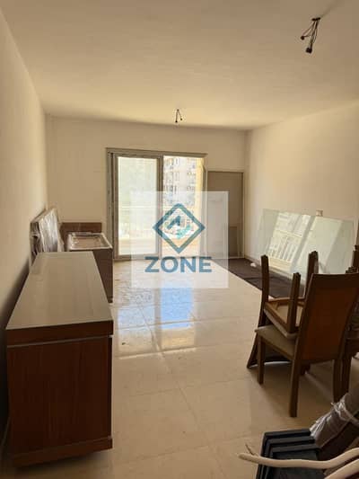 Apartments for sale in Madinaty, 116 square meters, on a street with a park in front of the mosque and services (B10).