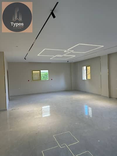 For sale: Ground floor apartment, 270 sq m, with a private garden, 270 sq m, ultra-super-lux finish, 4 bedrooms, and a large swimming pool, in the vil