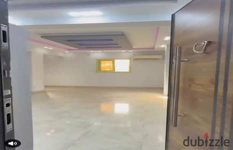 شقة 140م دور تاسع ريسبشن 3 غرف 2 حمام مطبخ امريكانى على شارع المريوطيه فيصل الرئيسي