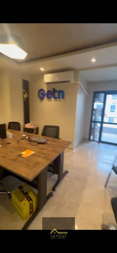 "109m Administrative Office in Rayhana Plaza for 40,000 EGP/Month  Pool View & Ready to Operate"