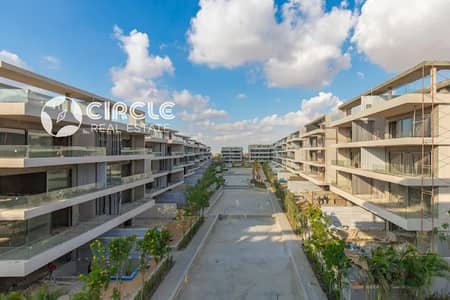 298m Fully Furnished  Penthouse With 150m Roof For Sale In Lake View New Cairo Near Golden Square El Hazek