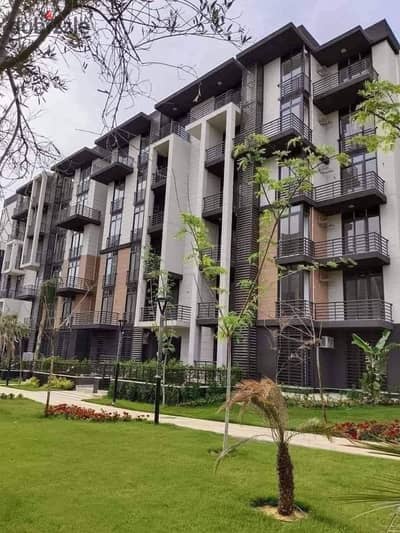 A distinctive 112m² ground floor apartment with a 45m² garden is for sale in Madinaty, Group 88. Delivery within one year, at the best price and with the longest payment plan.