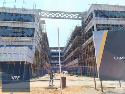 مقر إداري 170 متر فى التجمع الخامس   TERRACE MALL– NEW CAIRO   امام اهم لاند مارك في التجمع الخــــــامس ( الجــــــــامعة الامريكية ).  بين POINT 90