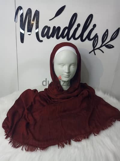 من Mandili Hijab Store هتلاقي كل حاجه  نفسك فيها من أول خامه لحد السعر