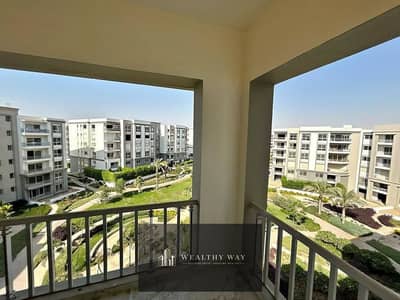 590,000 over 10 years apartment for sale in hyde park new cairo compound corner bahary next to mivida and auc , palm hills 5th settlement