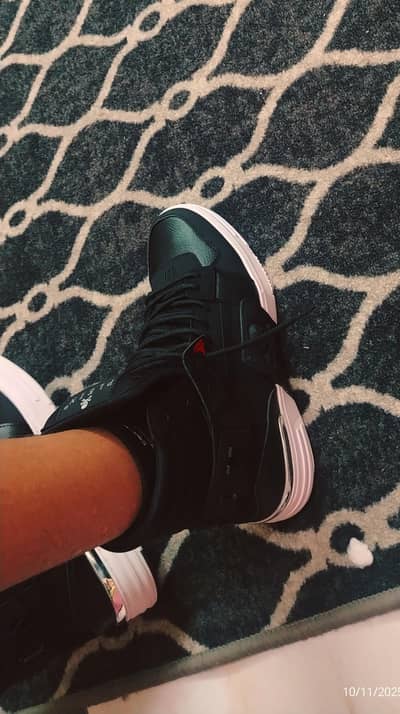 shoes mirror